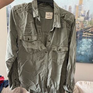 AE flannel in hunter green